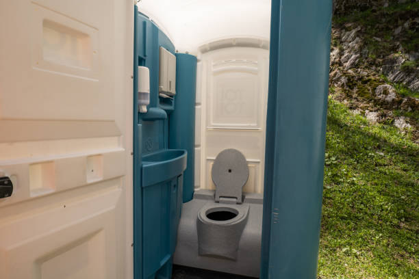 Best Luxury portable toilet rental  in Bouse, AZ